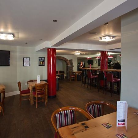 Cambrian Inn Tredegar ภายนอก รูปภาพ
