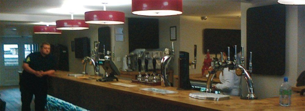 Cambrian Inn Tredegar ภายนอก รูปภาพ