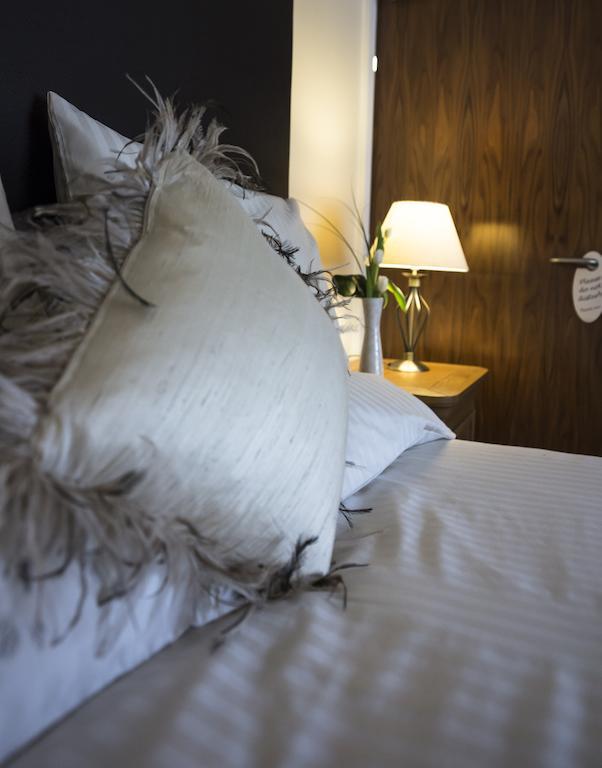 Cambrian Inn Tredegar ภายนอก รูปภาพ