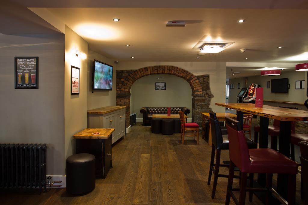 Cambrian Inn Tredegar ภายนอก รูปภาพ